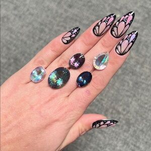 Lot 5 Unidentified Loose Gemstones - Large Dark Mystic & Angel Aura